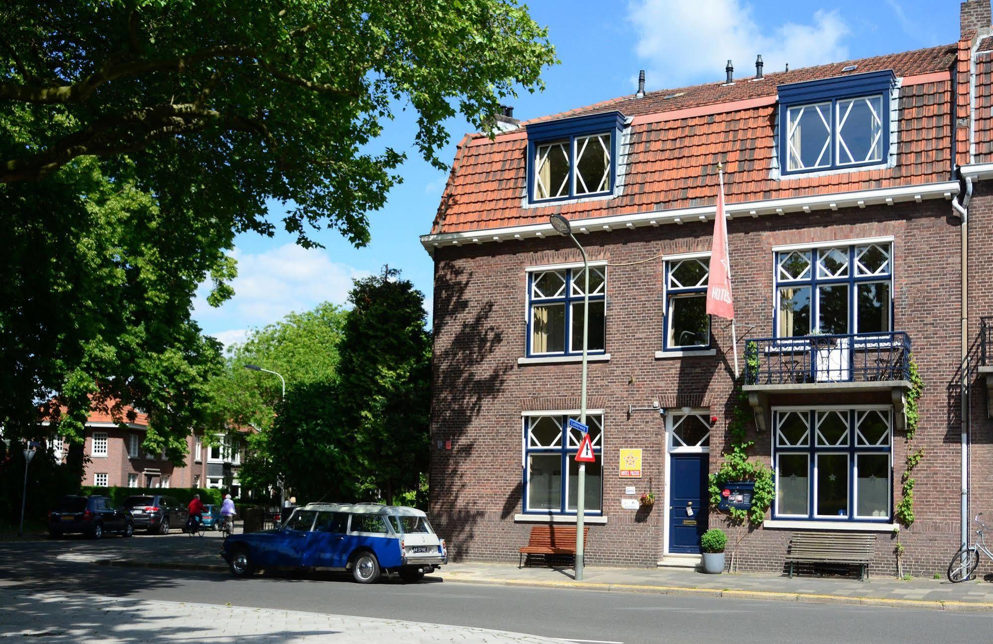 Logis Pastis Hotel Maastricht Exterior foto